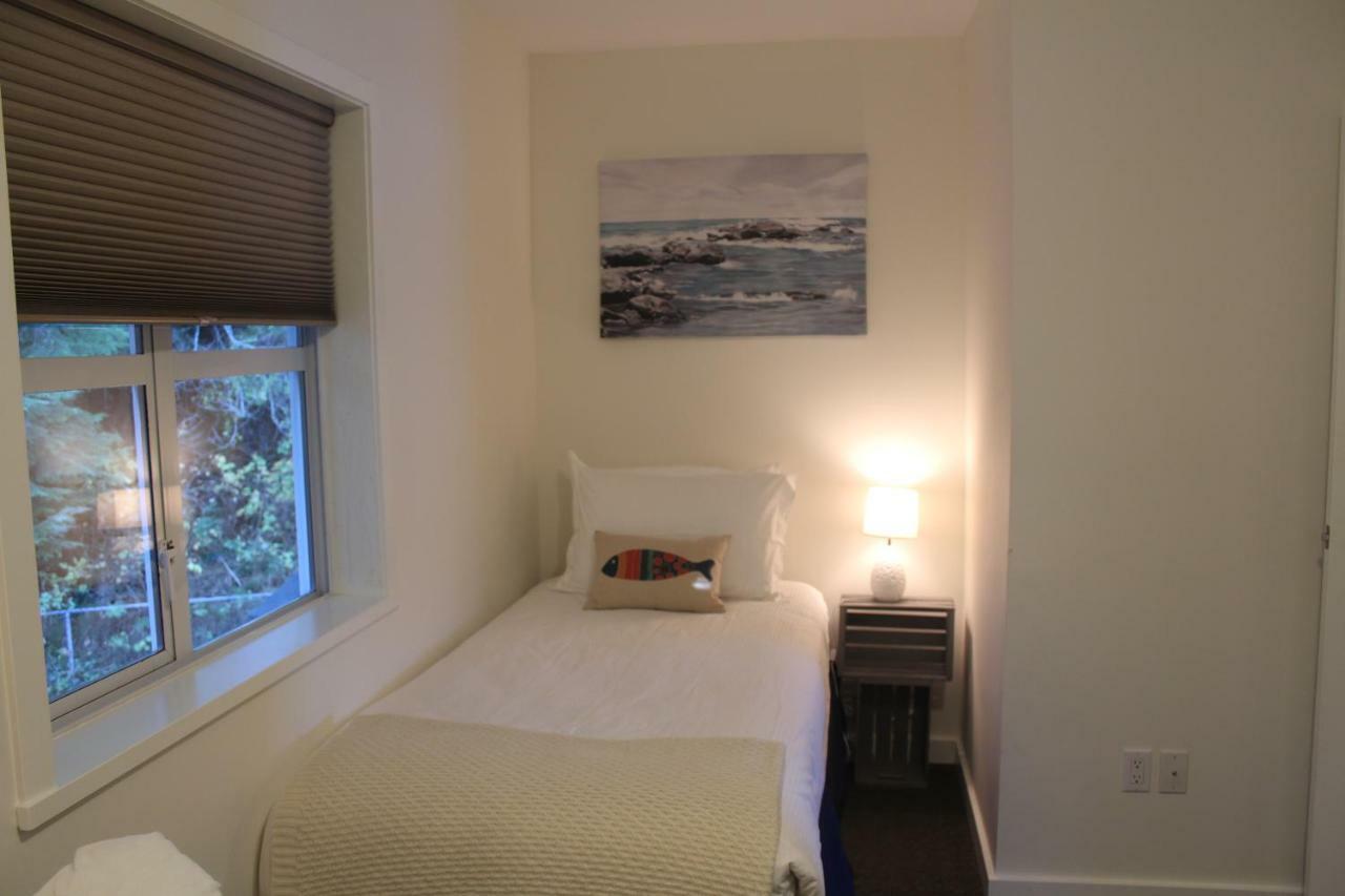 Siennas Harbour House Appartement Tofino Buitenkant foto